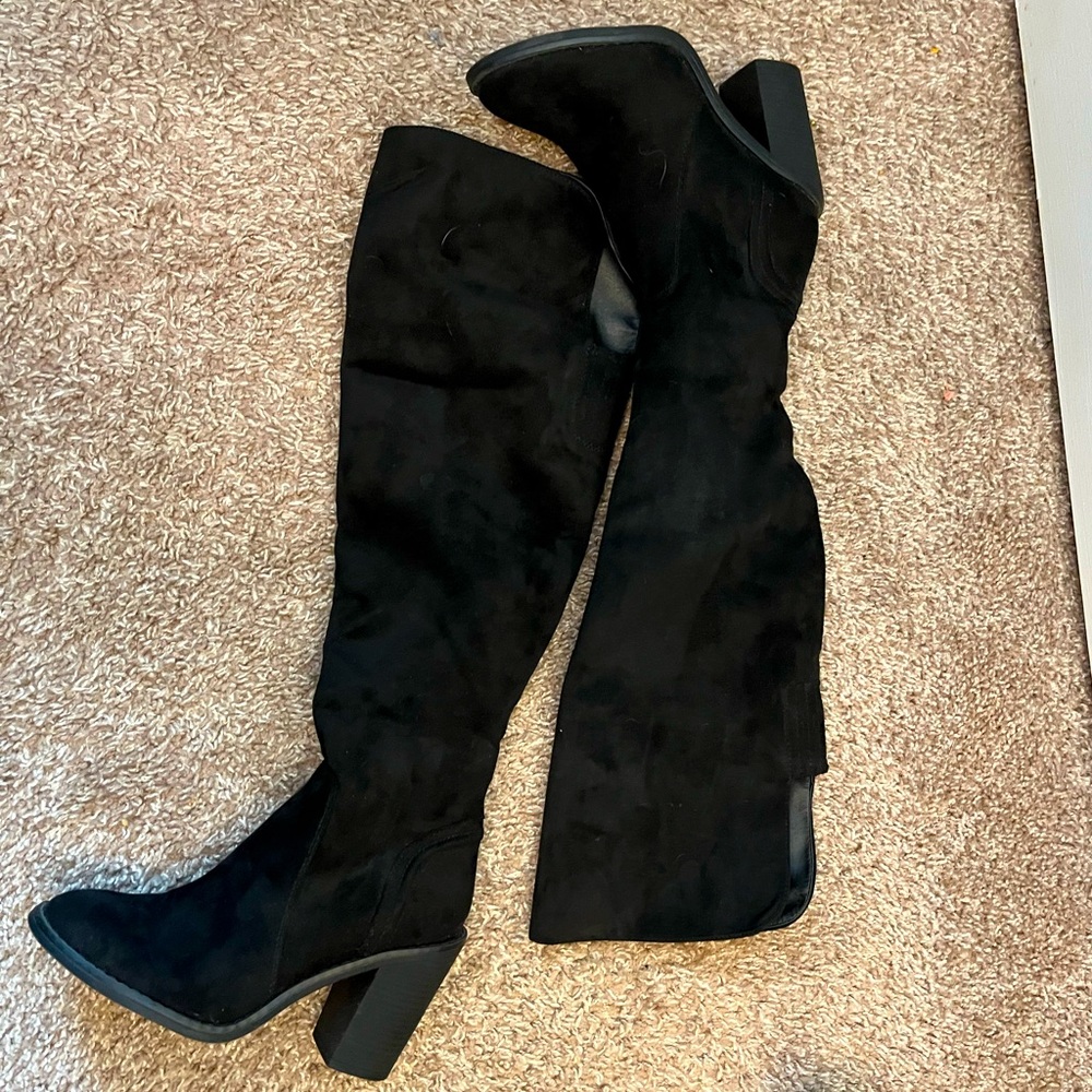 Eva & Zoe - Black Suede Knee High Boots size 6.5